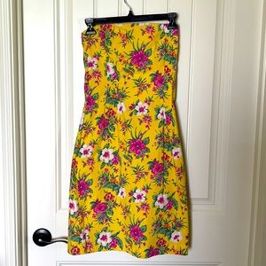Ralph Lauren strapless never worn fun and cute dress!